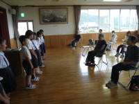 ６