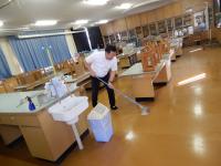 放課後清掃・消毒② 放課後清掃・消毒②